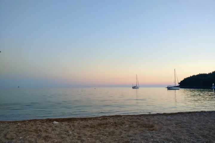 Strand von Himare Sonnenuntergang